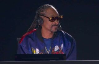 Snoop Dogg was on commentary for Mike Tyson vs Roy Jones Jr