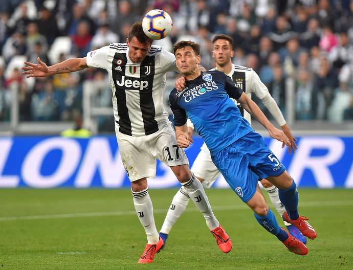 Veseli in action vs Juventus