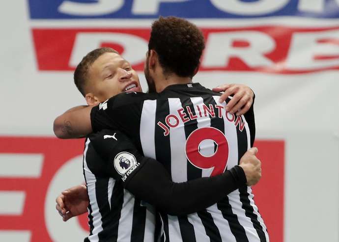 Dwight Gayle Newcastle goal vs West Brom