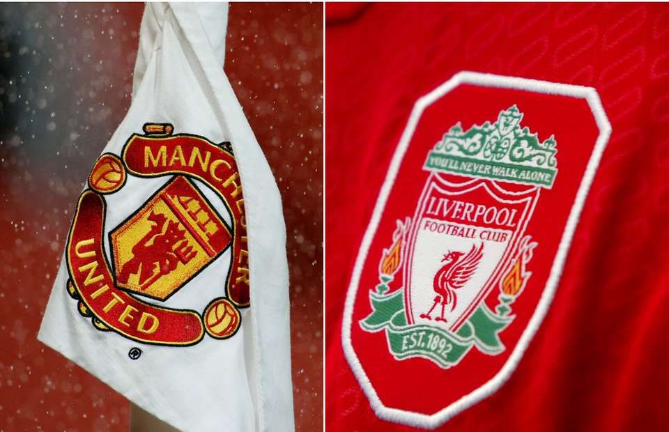 Liverpool vs Man United - badges