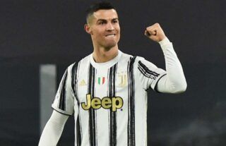 Cristiano Ronaldo scores for Juventus vs Roma