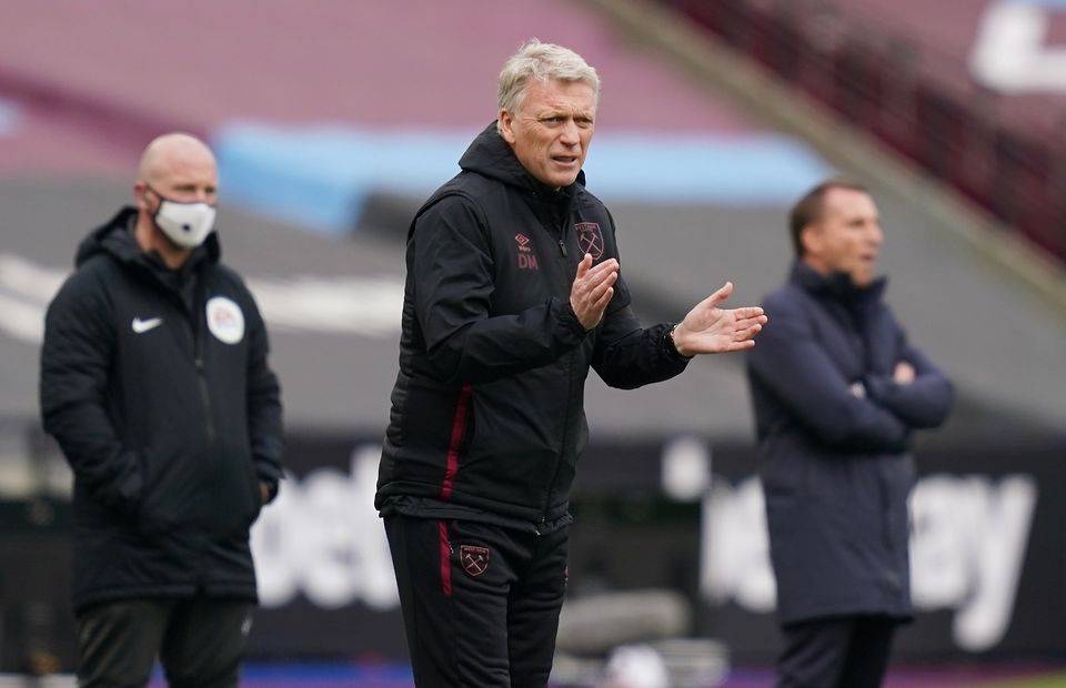 West Ham manager David Moyes encouraging his side against Leicester City