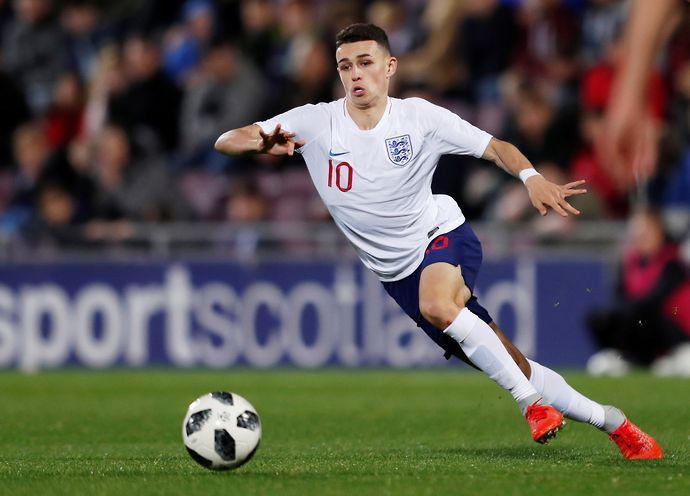 Phil Foden playing for England U21s