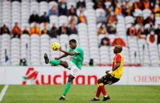 Lens attacker and Crystal Palace target Gael Kakuta in Ligue 1 action