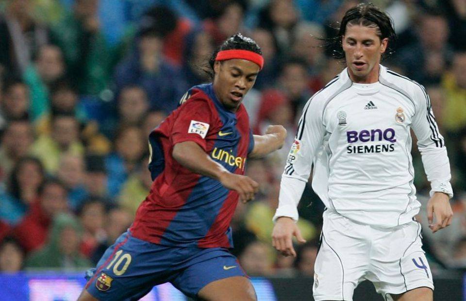 Sergio Ramos and Ronaldinho in El Clasico