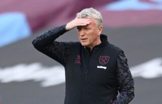 West Ham manager David Moyes puts his hand to his head