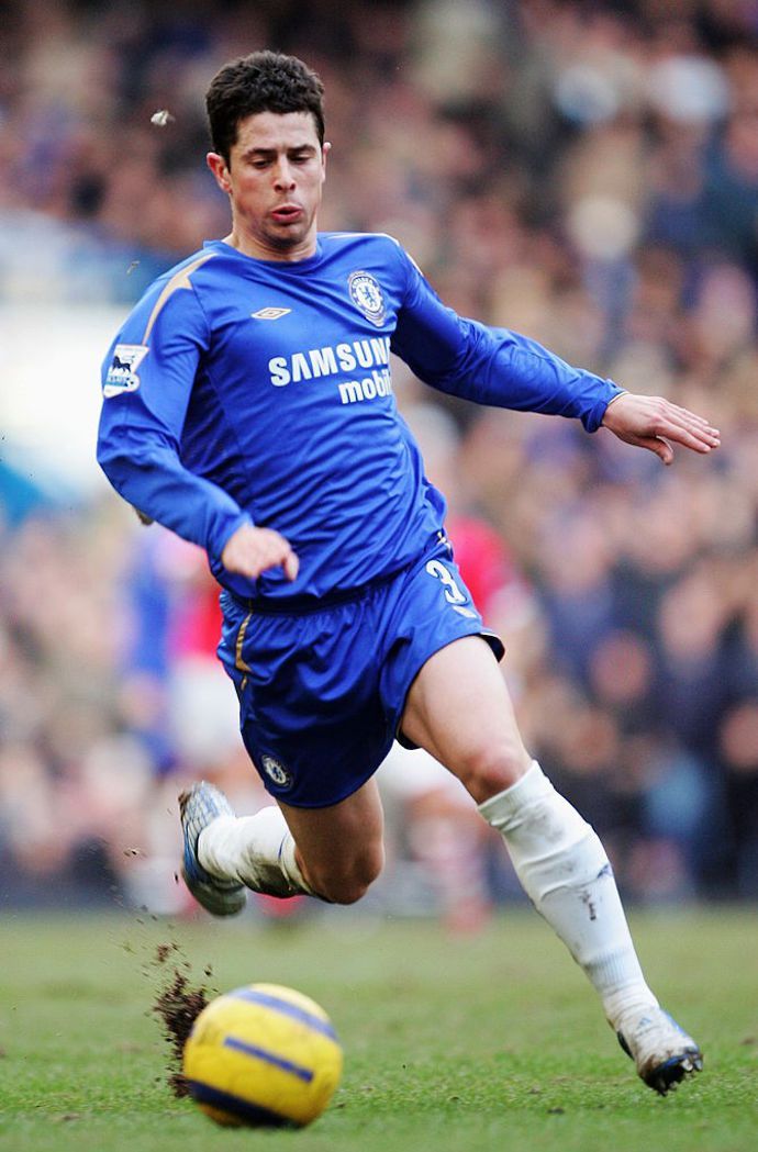 Asier Del Horno in action for Chelsea