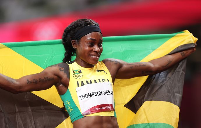 Elaine Thompson-Herah winning the 200m gold at the Tokyo 2020 Olympic Games