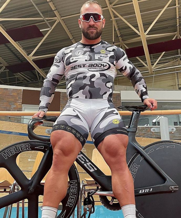 Tokyo Olympics: German cyclist's thighs were so big he was nicknamed ...