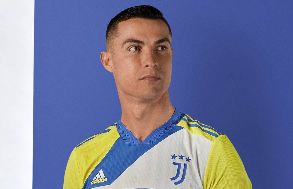 Cristiano Ronaldo in Juventus' new third kit