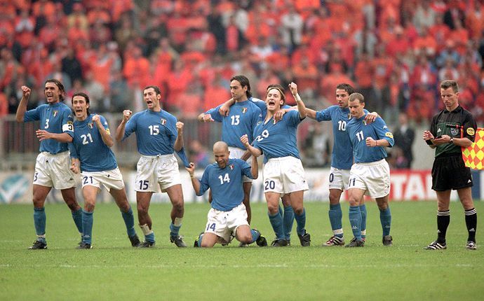 Totti & Italy celebrate