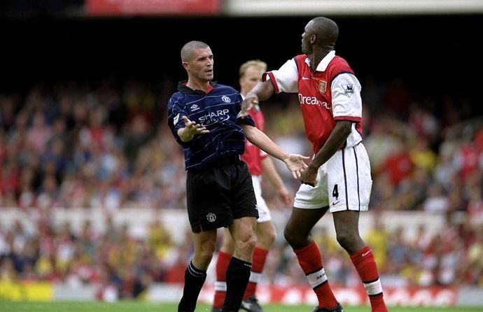 Roy Keane and Patrick Vieira in action during Arsenal vs Man United