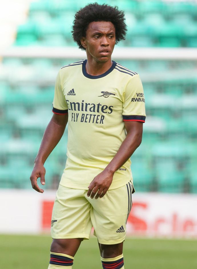 Willian in action for Arsenal