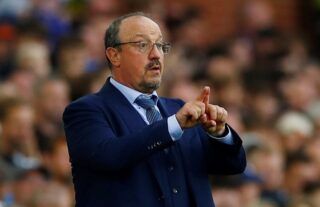 Everton manager Rafael Benitez giving tactical instructions