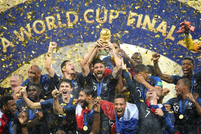 Olivier Giroud lifts the 2018 World Cup with France in Russia