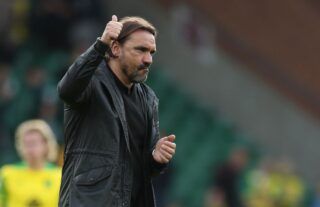 Norwich City manager Daniel Farke giving a thumbs-up to the crowd