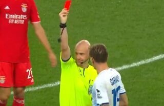 Anthony Taylor accidentally showed a red card to Dynamo Kiev's Denys Garmash
