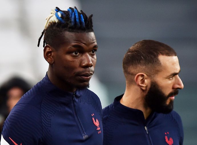 Manchester United star Paul Pogba in training with France
