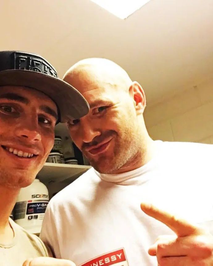 Rico Verhoeven (L) and Tyson Fury (R)