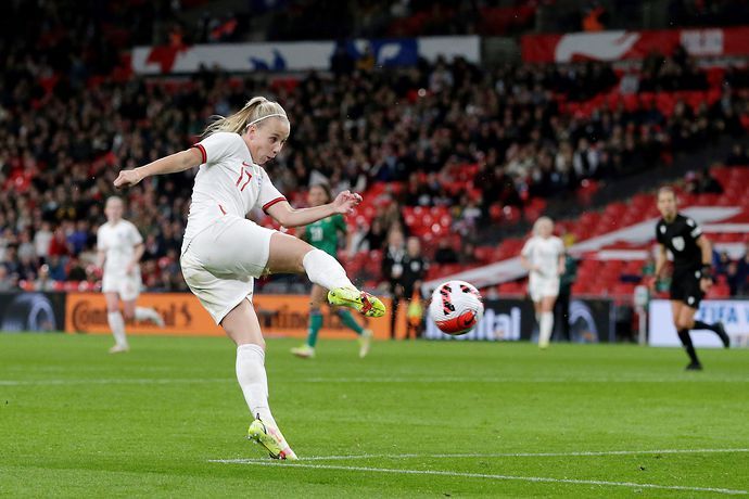Beth Mead scored three off the bench against Northern Ireland 