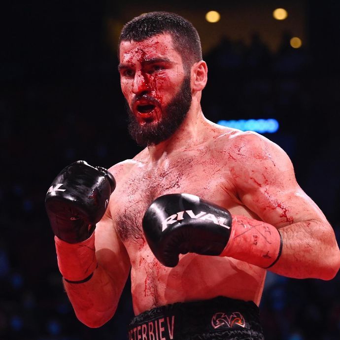 Artur Beterbiev was left sporting a nasty cut after an accidental clash of heads