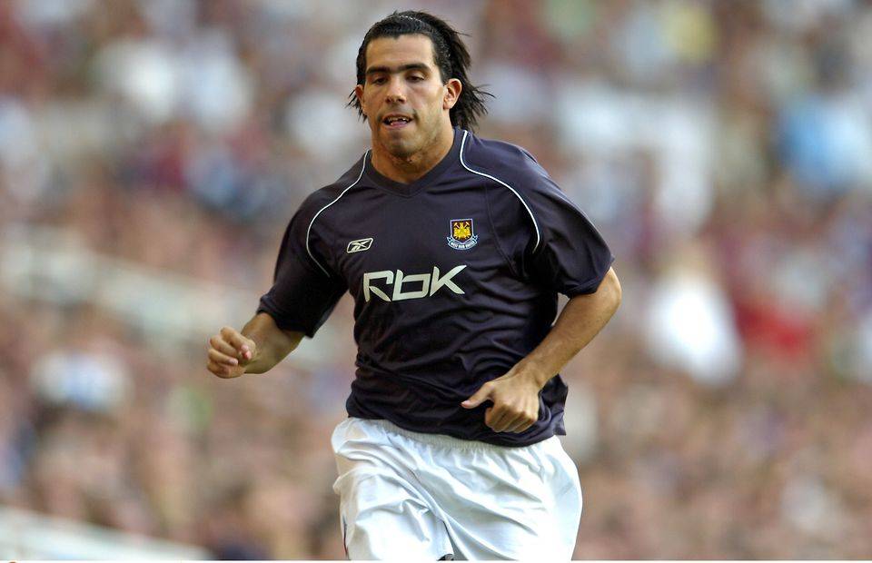 Carlos Tevez warming up for West Ham