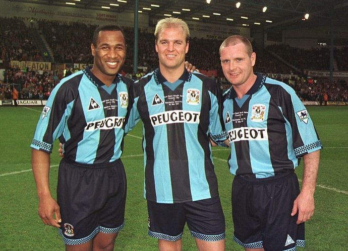 Les Ferdinand and Paul Gascoigne during a testimonial match at Coventry City