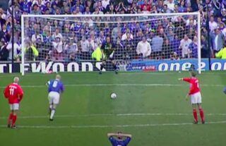 Sean Dyche scored a penalty for Chesterfield in 1997 FA Cup semi vs Middlesbrough