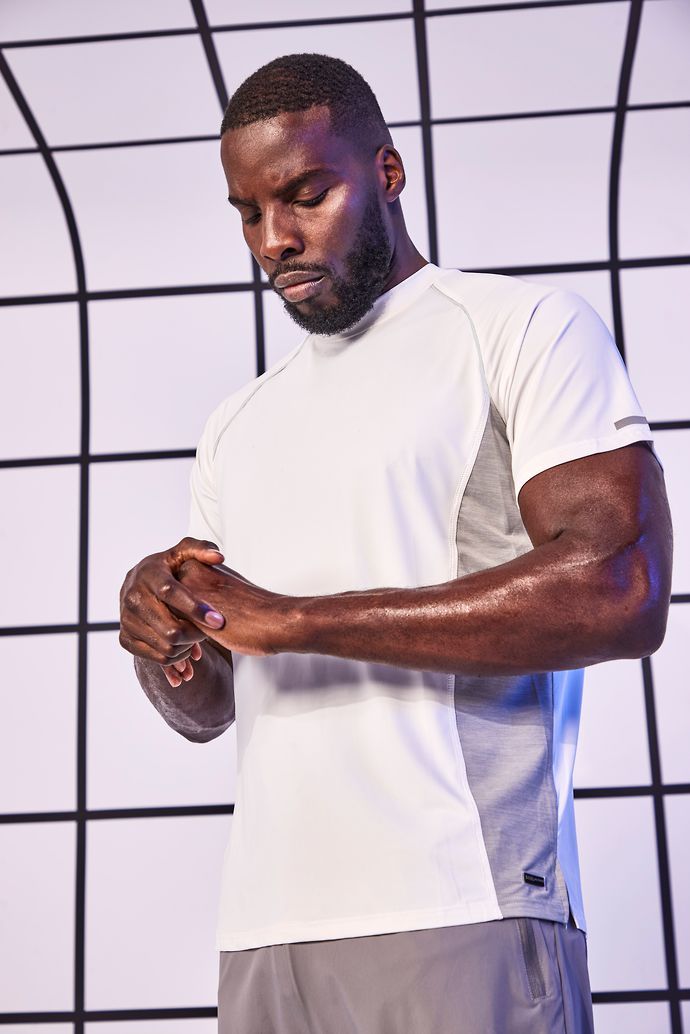 Lawrence Okolie wearing the new 'Lightweight' Activewear range from boohooMAN