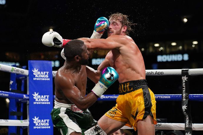 Logan Paul and Floyd Mayweather fought to a draw