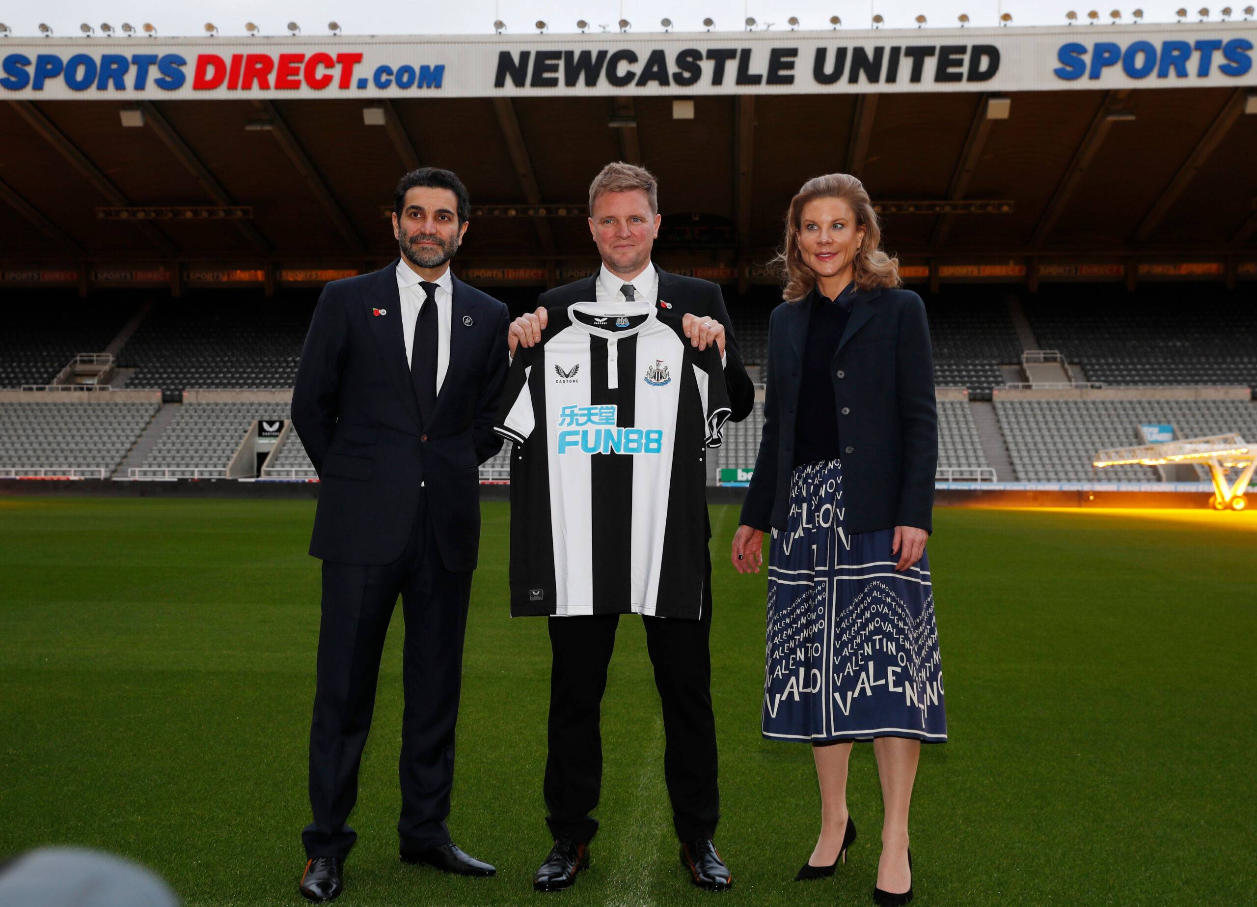 Newcastle United directors Mehrdad Ghodoussi and Amanda Staveley pose with new manger Eddie Howe