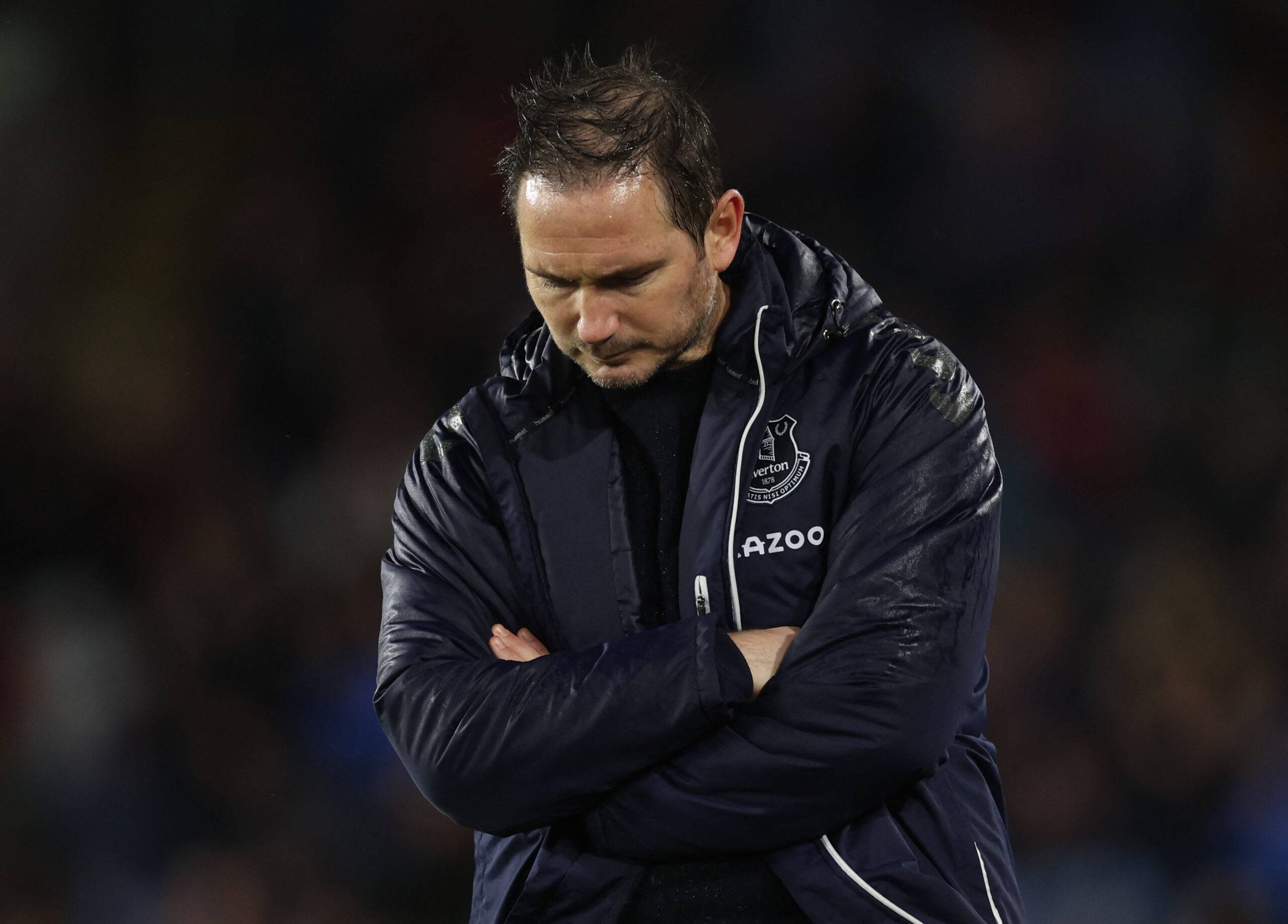 Everton manager Frank Lampard looking dejected