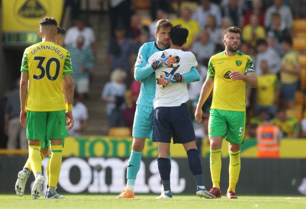 Tim Krul & Heung-min Son embrace after Spurs vs Norwich