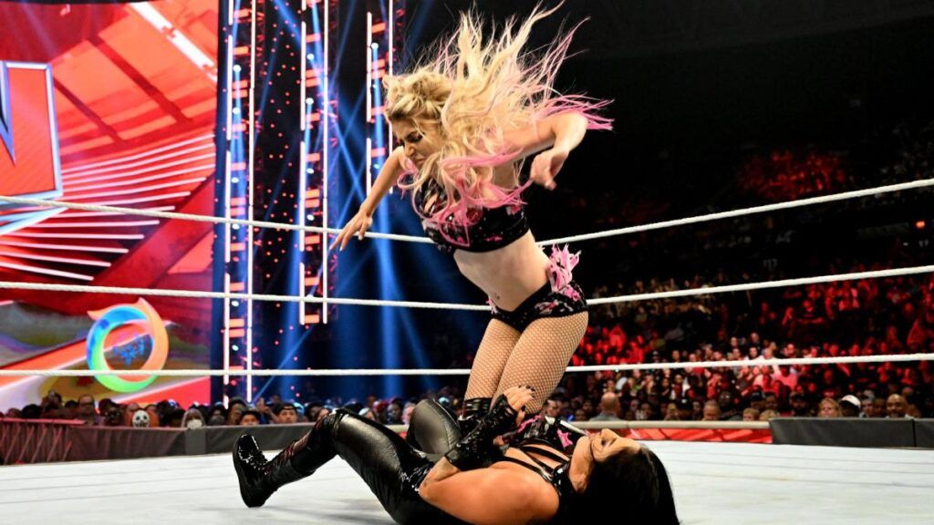 Alexa Bliss battled Sonya Deville on WWE Raw last night