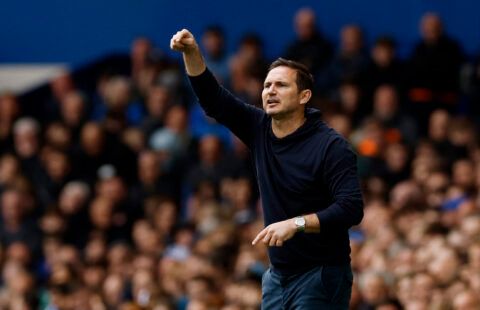 Everton boss Frank Lampard giving instructions from the touchline