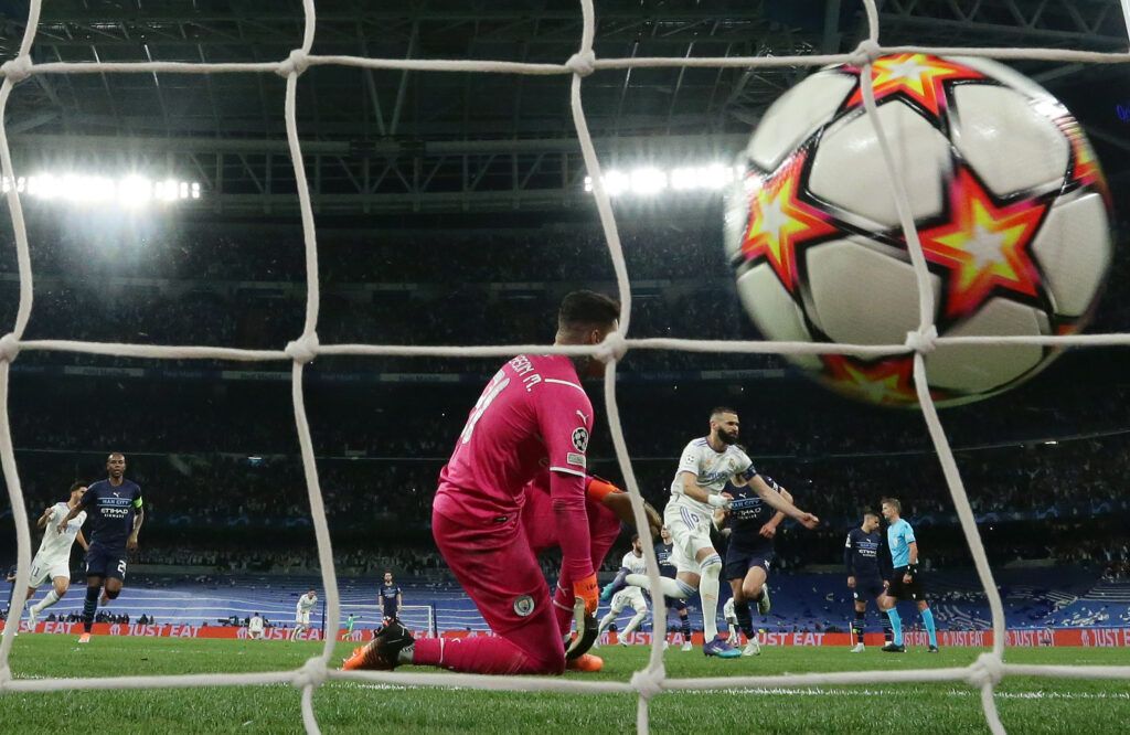 Benzema scores penalty vs Man City