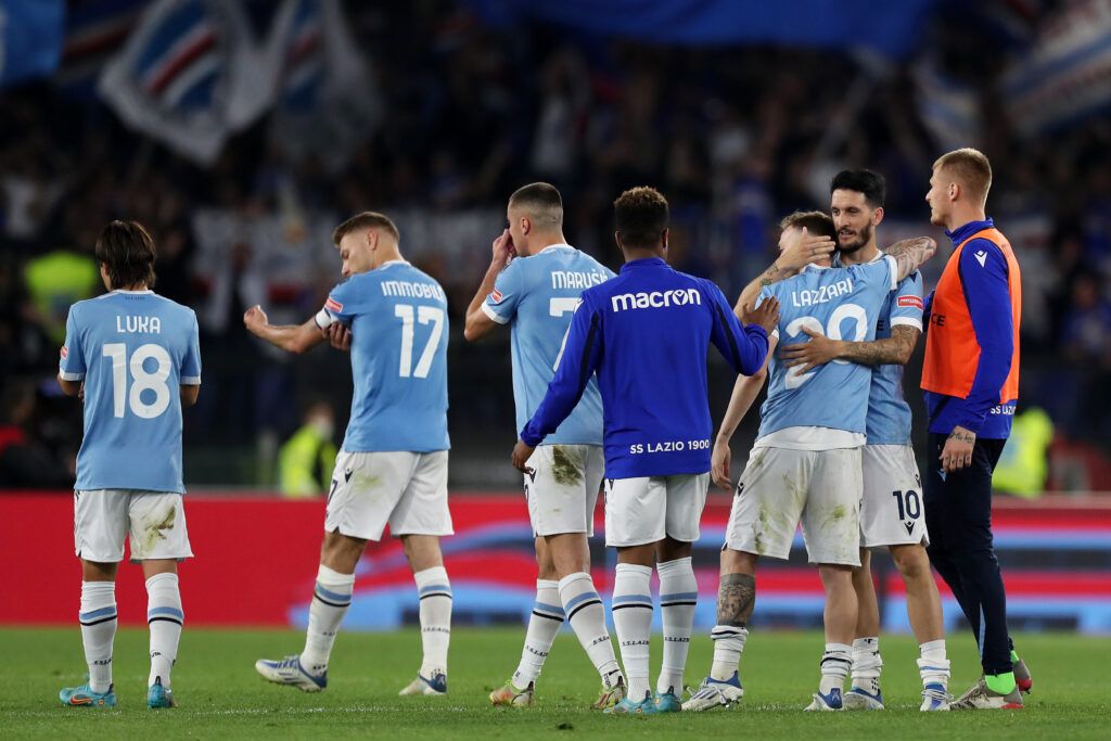  Luis Alberto of SS Lazio and teammates celebrate following the Serie A match between SS Lazio and UC Sampdoria at Stadio Olimpico on May 07, 2022 in Rome, Italy.