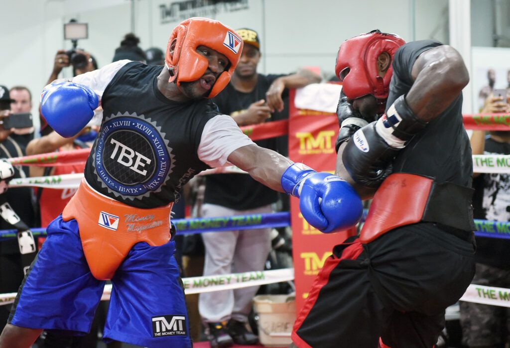 Mayweather sparring Moore
