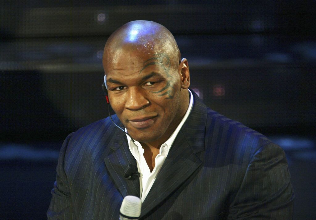 Deontay Wilder tearing apart Mike Tyson's boxing career
