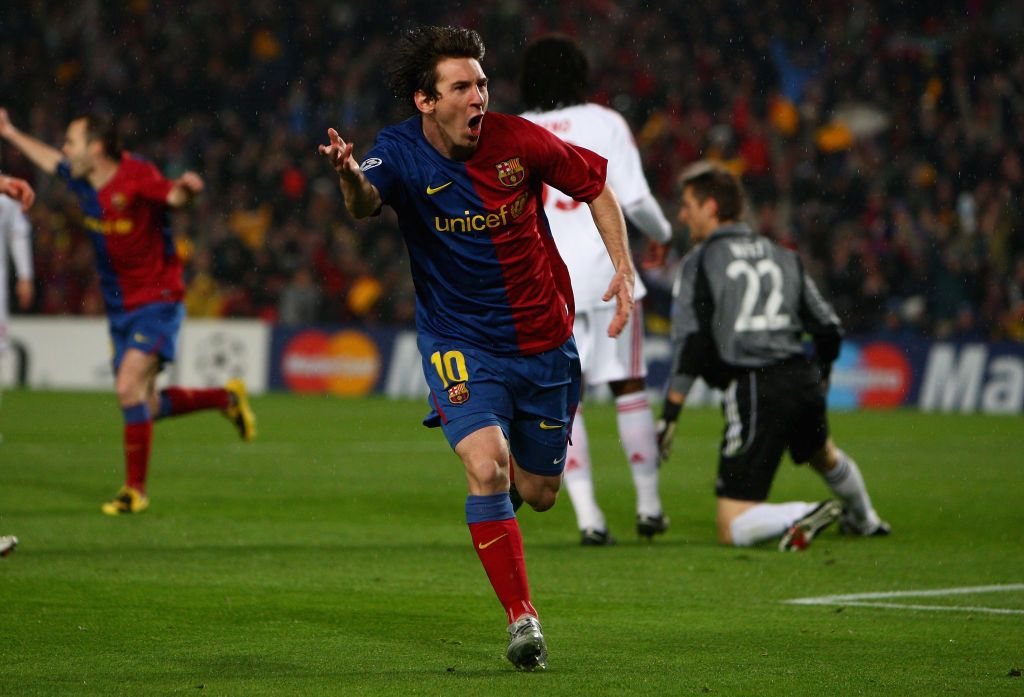 Lionel Messi celebrates a goal for Barcelona vs Bayern