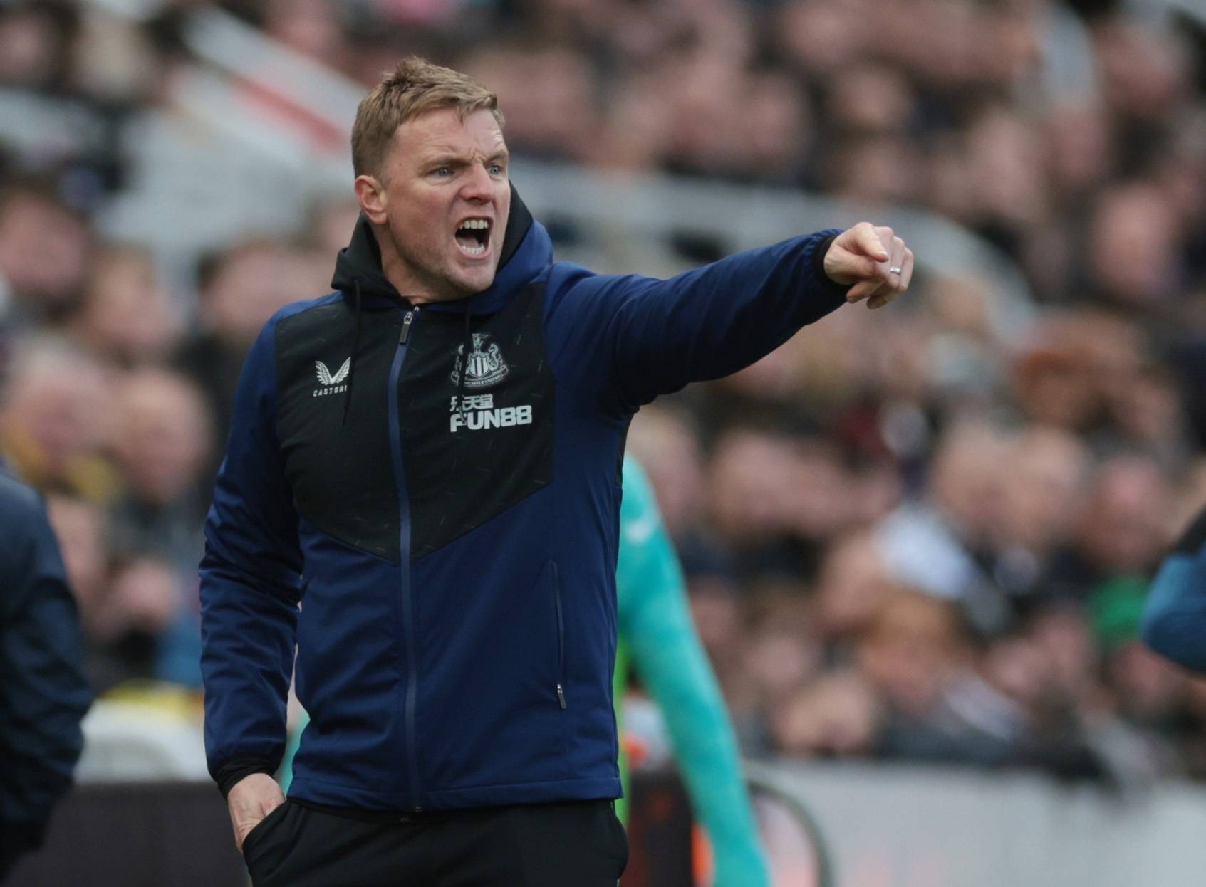 Newcastle United head coach Eddie Howe reacts on the touchline