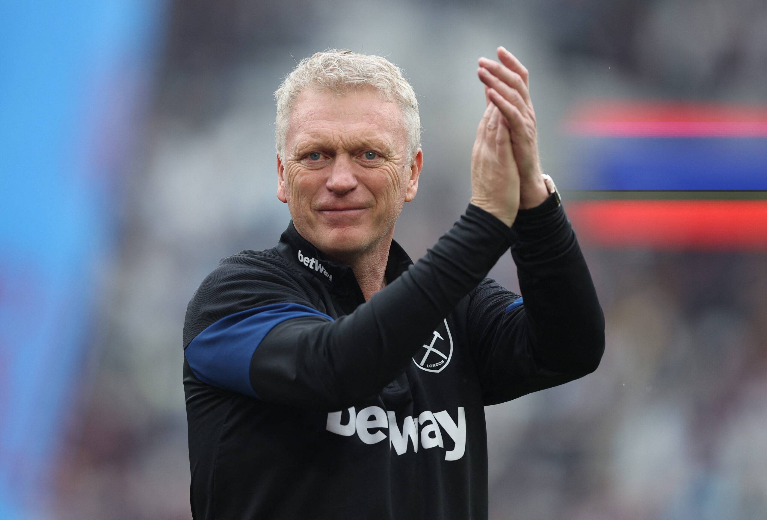 David Moyes applauds the crown following a Premier League game at the London Stadium