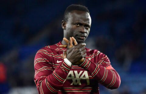Liverpool's Mane clapping.