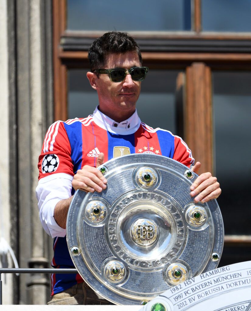 Lewandowski with the Bundesliga trophy.