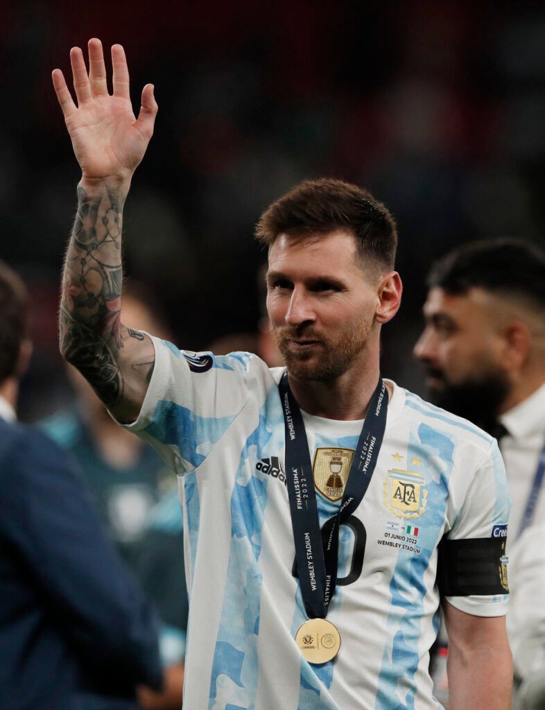 Argentina's Messi waving.