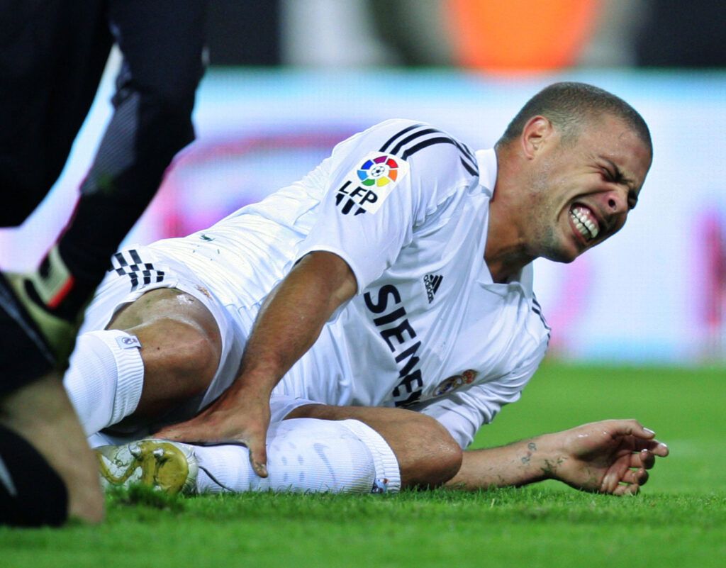 Ronaldo Nazario injured at Real Madrid