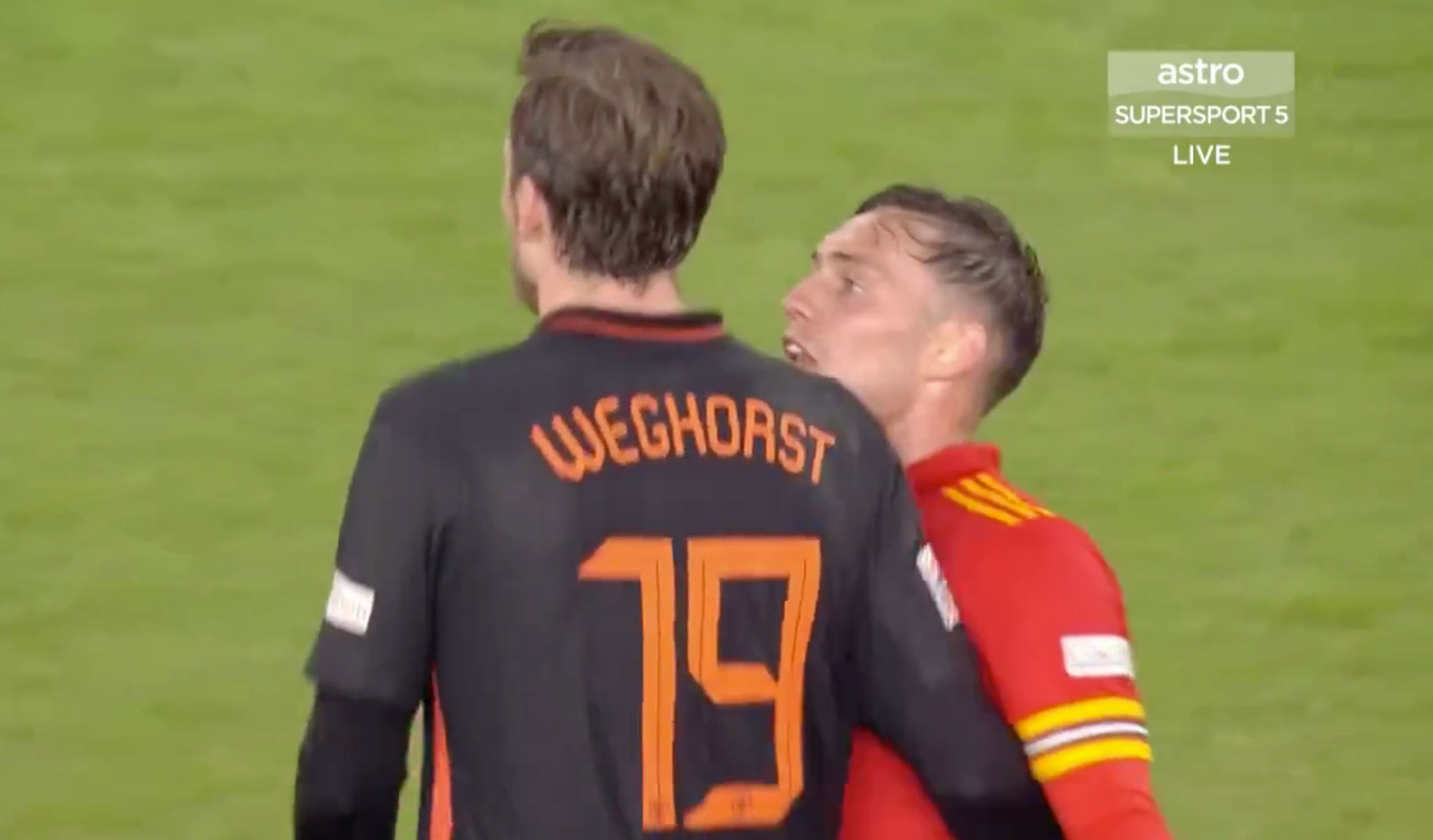 Connor Roberts and Wout Weghorst clashed on the pitch after the Duthchman's last minute winner for the Netherlands vs Wales on Wednesday evening.