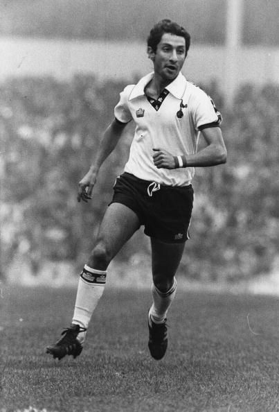 Ardiles playing for Tottenham.