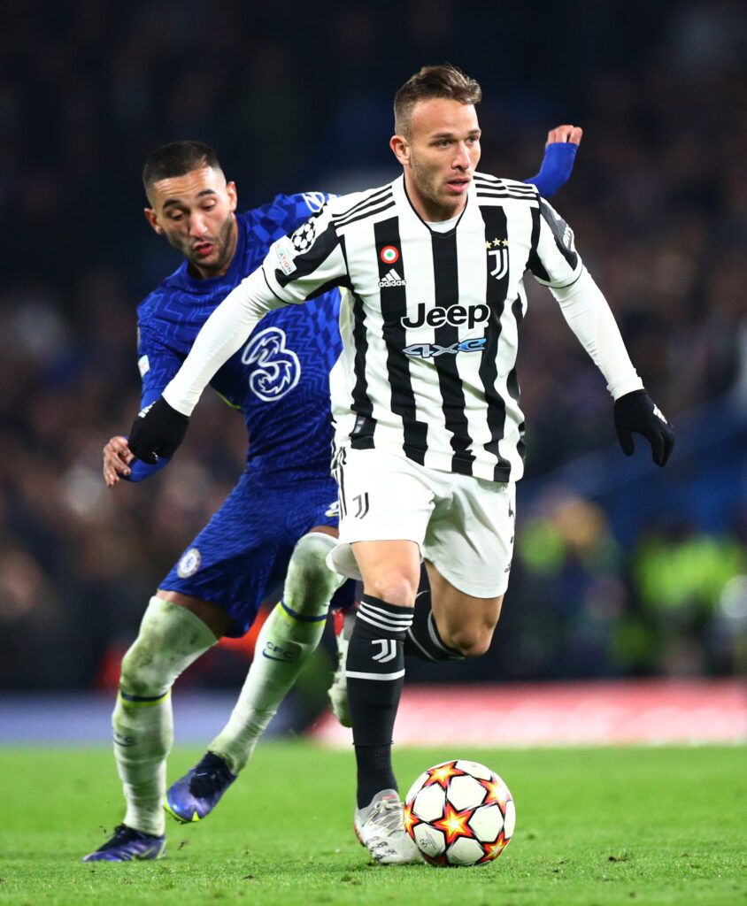 Arthur on the ball for Juventus.