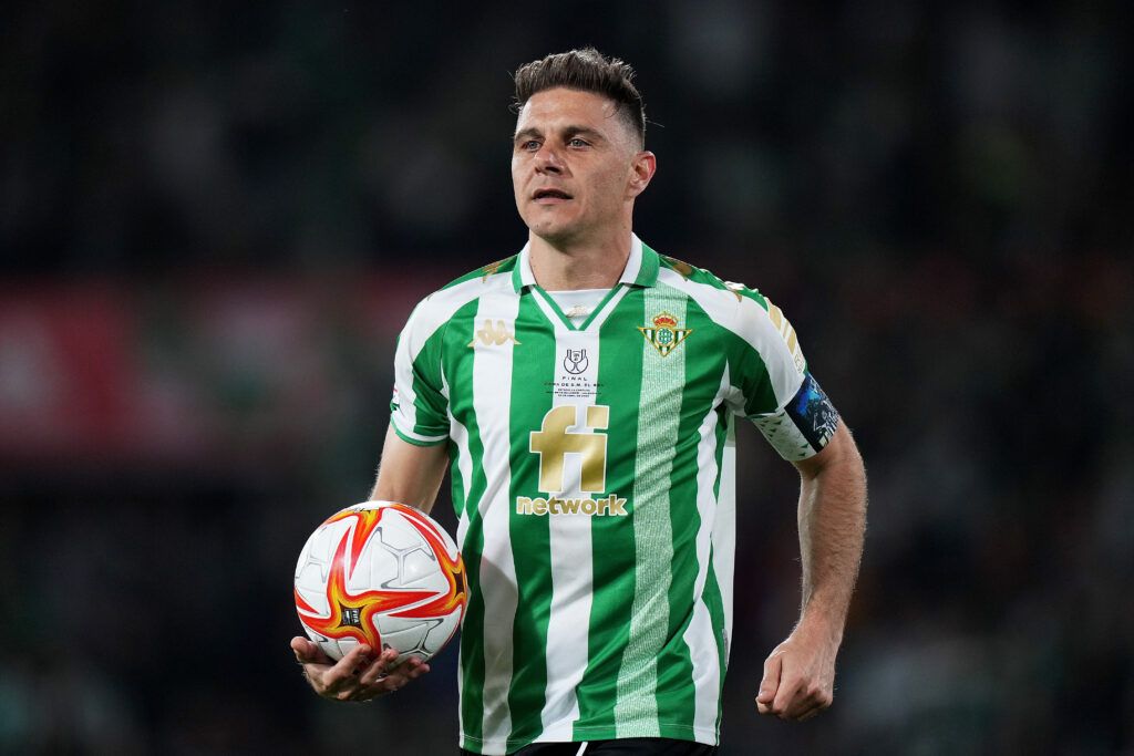 Joaquin captains Real Betis in the 2022 Copa Del Rey final